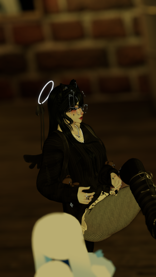 VRChat_2024-12-14_23-48-14.586_2160x3840.png