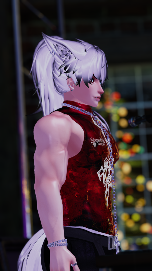 VRChat_2024-12-15_01-39-20.909_2160x3840.png