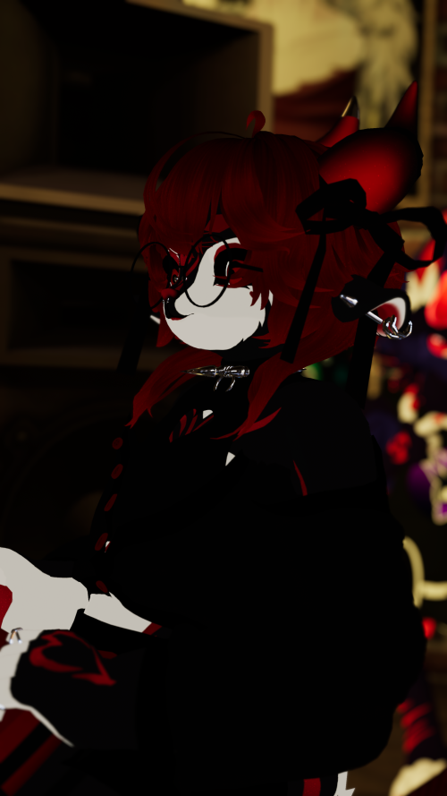 VRChat_2024-12-15_02-54-36.509_2160x3840.png