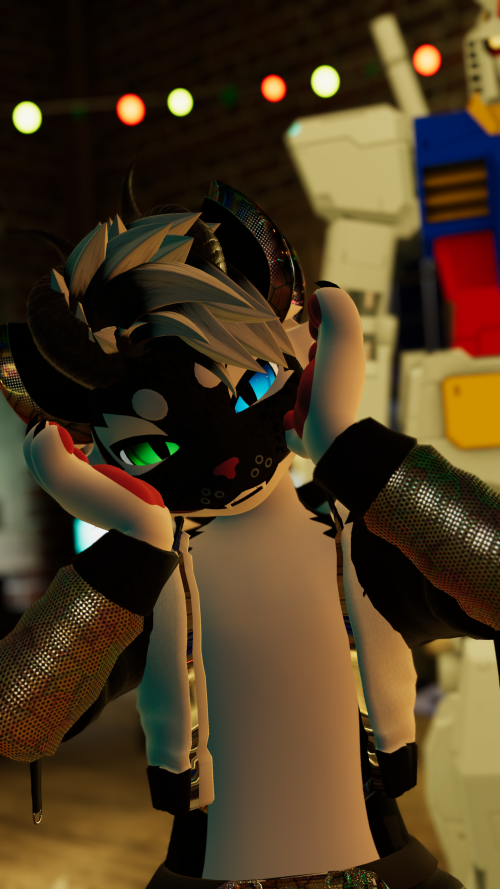 VRChat_2024-12-15_21-23-47.541_2160x3840.png