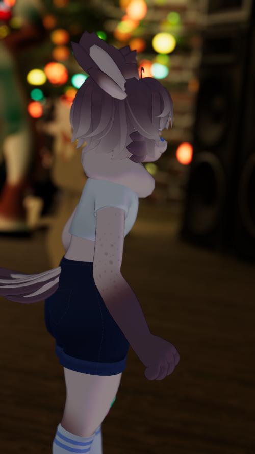 VRChat_2024-12-16_02-34-42.562_2160x3840.png