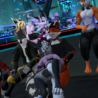VRChat_2024-12-21_00-10-47.732_2160x3840