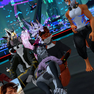 VRChat_2024-12-21_00-10-52.383_2160x3840