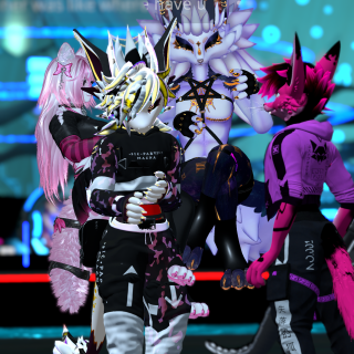 VRChat_2024-12-21_00-14-15.961_2160x3840