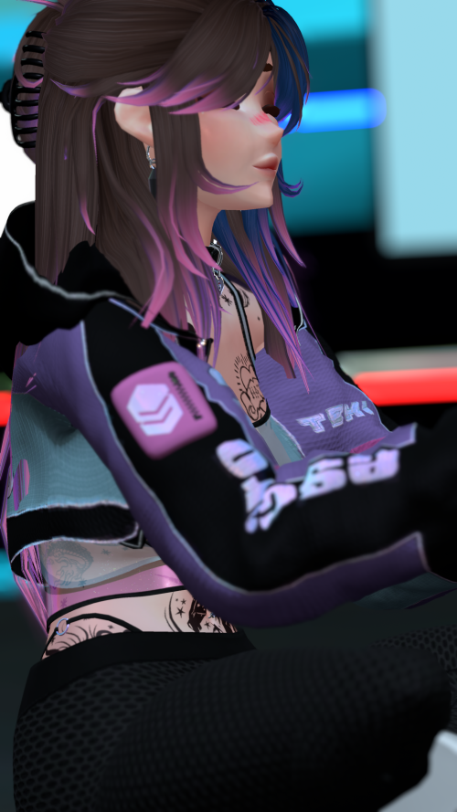 VRChat_2024-12-21_00-14-55.059_2160x3840.png