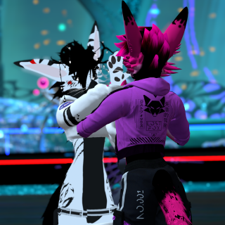 VRChat_2024-12-21_00-15-16.341_2160x3840