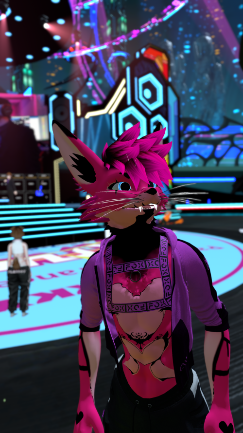 VRChat_2024-12-21_00-27-53.506_2160x3840.png