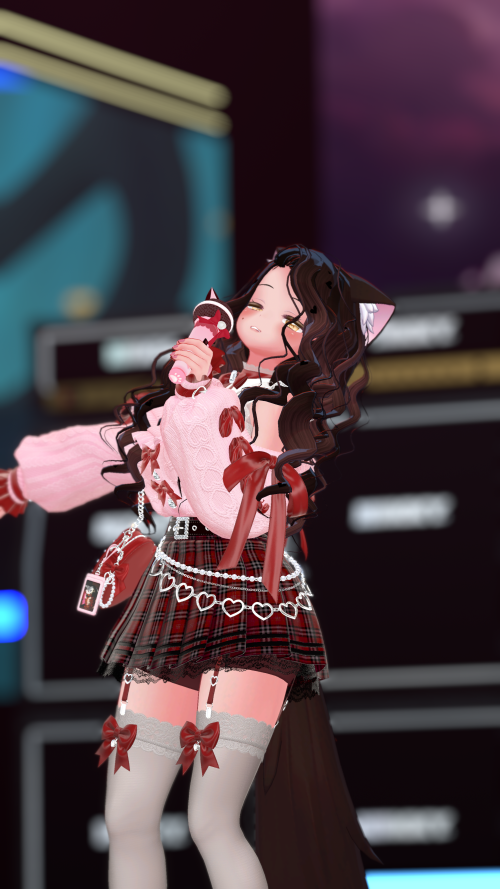 VRChat_2024-12-21_01-34-29.119_2160x3840.png