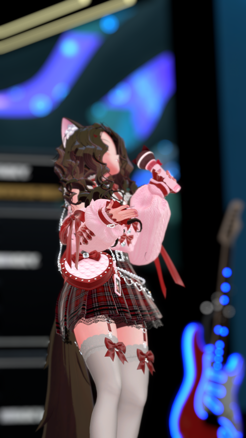 VRChat_2024-12-21_01-36-12.447_2160x3840.png