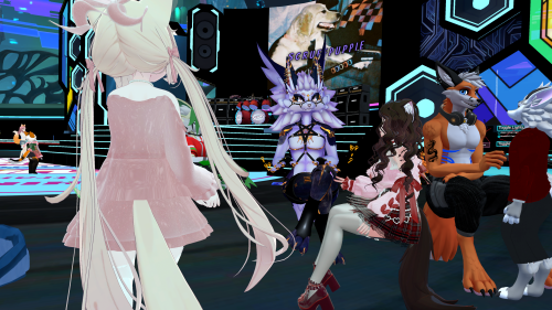 VRChat_2024-12-21_02-06-26.066_3840x2160.png