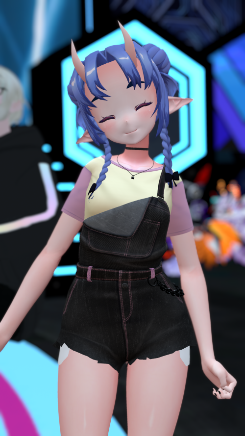 VRChat_2024-12-21_03-40-26.487_2160x3840.png