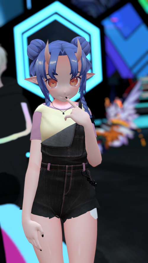 VRChat_2024-12-21_03-40-31.861_2160x3840.png