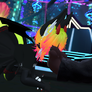 VRChat_2024-12-21_04-04-33.758_3840x2160