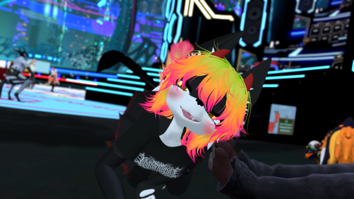 VRChat_2024-12-21_04-04-47.654_3840x2160.png