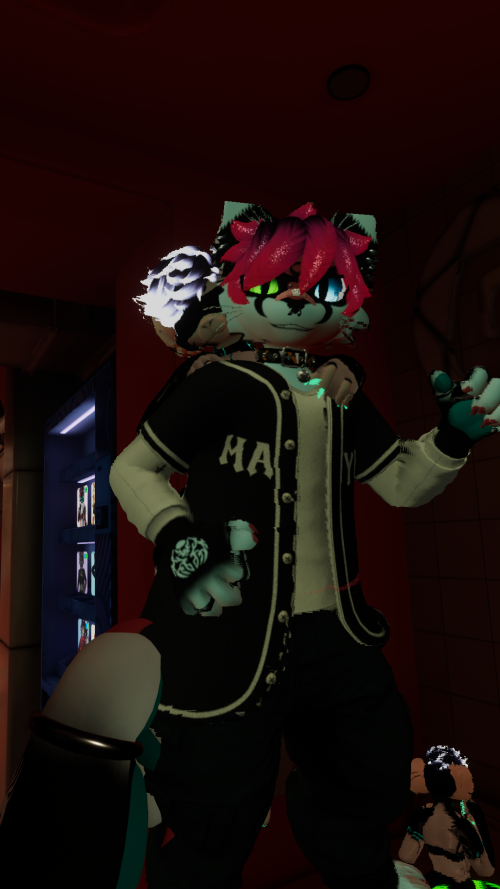 VRChat_2024-12-29_18-54-06.959_1080x1920.png