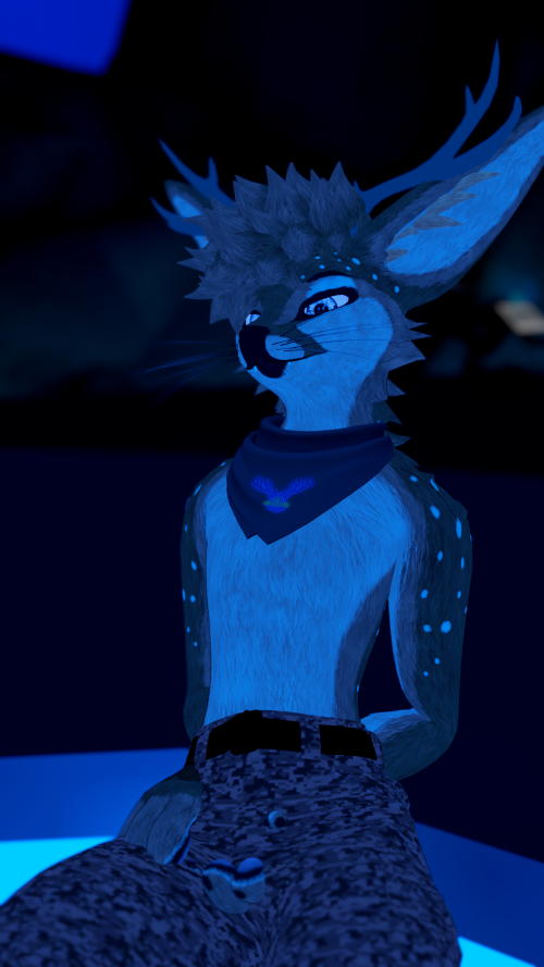 VRChat_2024-12-29_21-37-55.624_2160x3840.png