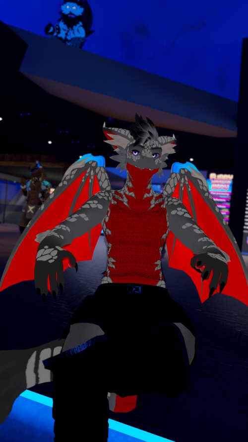 VRChat_2024-12-29_22-49-58.280_2160x3840.png