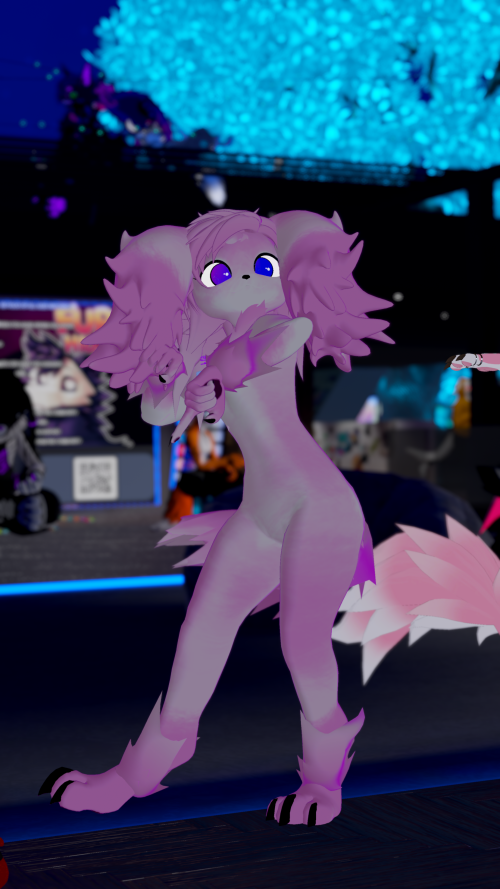 VRChat_2024-12-29_23-09-44.494_2160x3840.png