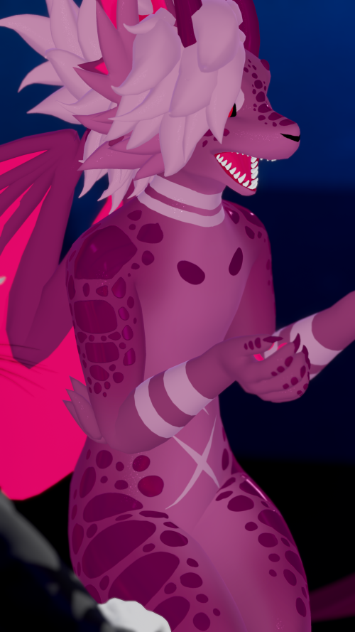 VRChat_2024-12-29_23-15-37.392_2160x3840.png