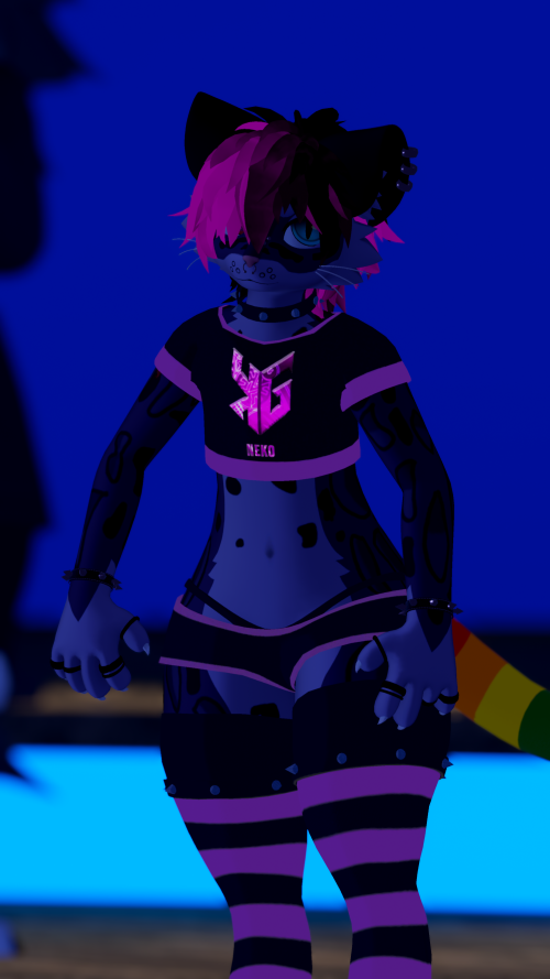 VRChat_2024-12-30_21-01-27.704_2160x3840.png
