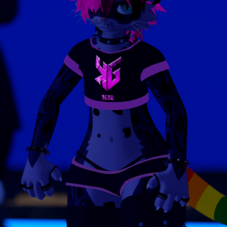 VRChat_2024-12-30_21-01-27.704_2160x3840