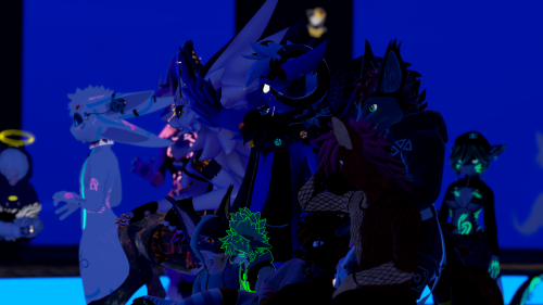 VRChat_2024-12-30_21-02-46.220_3840x2160.png