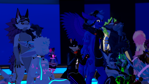 VRChat_2024-12-30_21-03-50.109_3840x2160.png