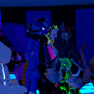VRChat_2024-12-30_21-06-11.109_3840x2160