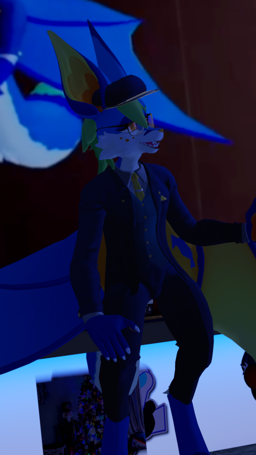VRChat_2024-12-30_21-31-37.931_2160x3840.png