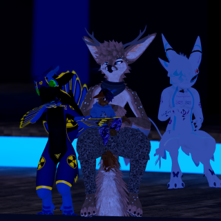 VRChat_2024-12-30_21-35-25.157_2160x3840