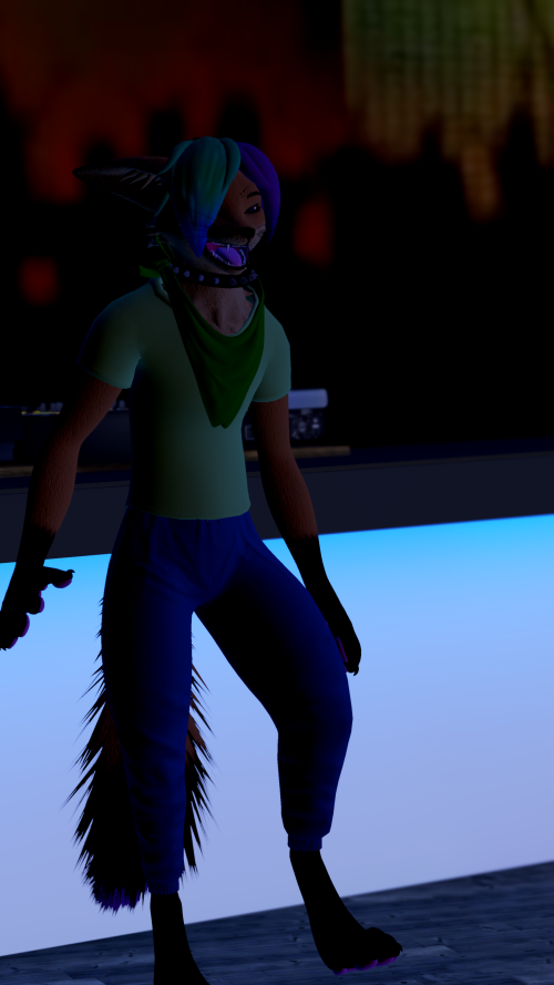 VRChat_2024-12-30_22-14-47.475_2160x3840.png
