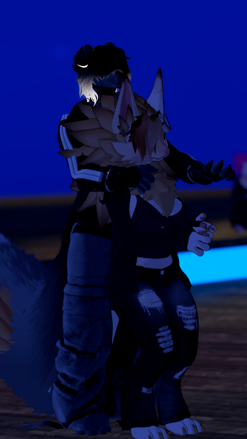 VRChat_2024-12-30_22-15-40.245_2160x3840.png