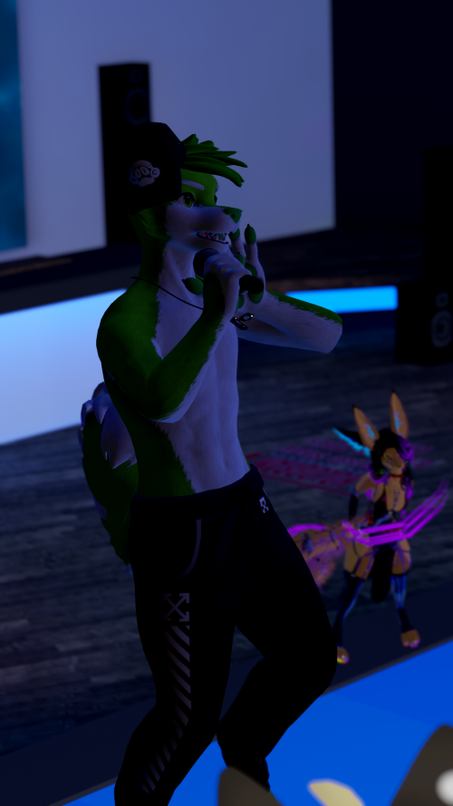 VRChat_2024-12-30_23-16-46.651_2160x3840.png