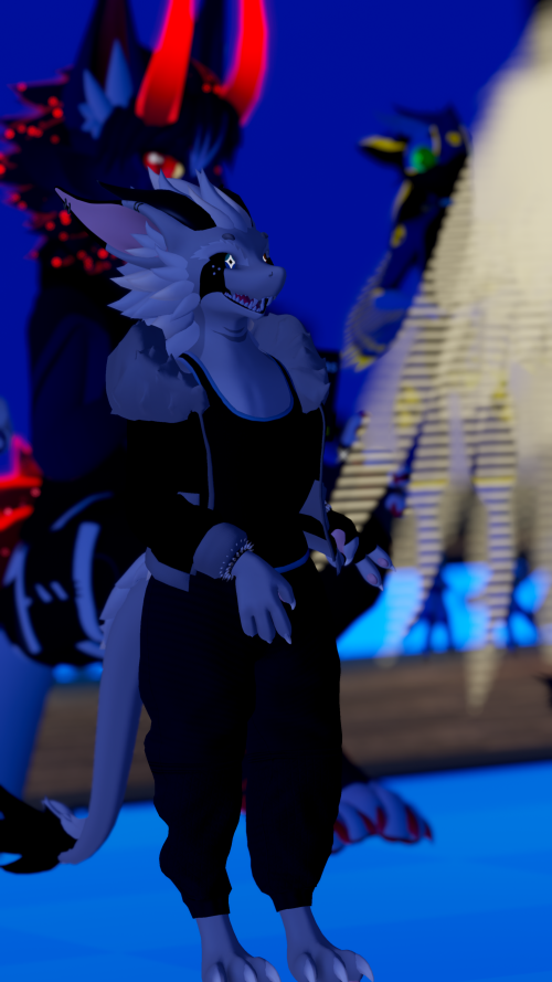 VRChat_2024-12-30_23-20-57.870_2160x3840.png