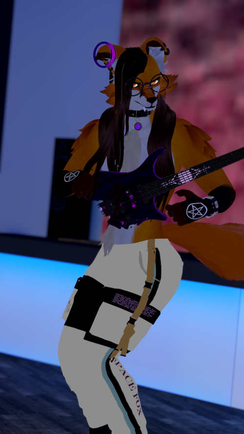 VRChat_2024-12-31_00-02-52.580_2160x3840.png