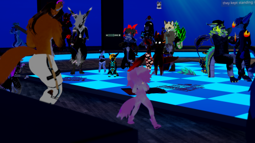 VRChat_2024-12-31_00-03-19.391_3840x2160.png