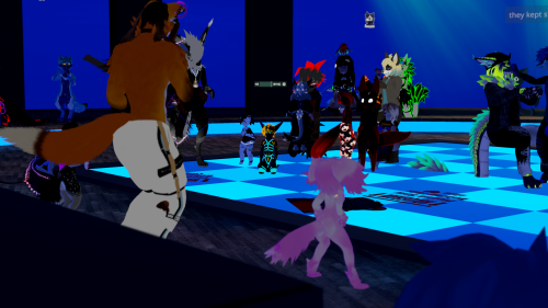 VRChat_2024-12-31_00-03-21.801_3840x2160.png
