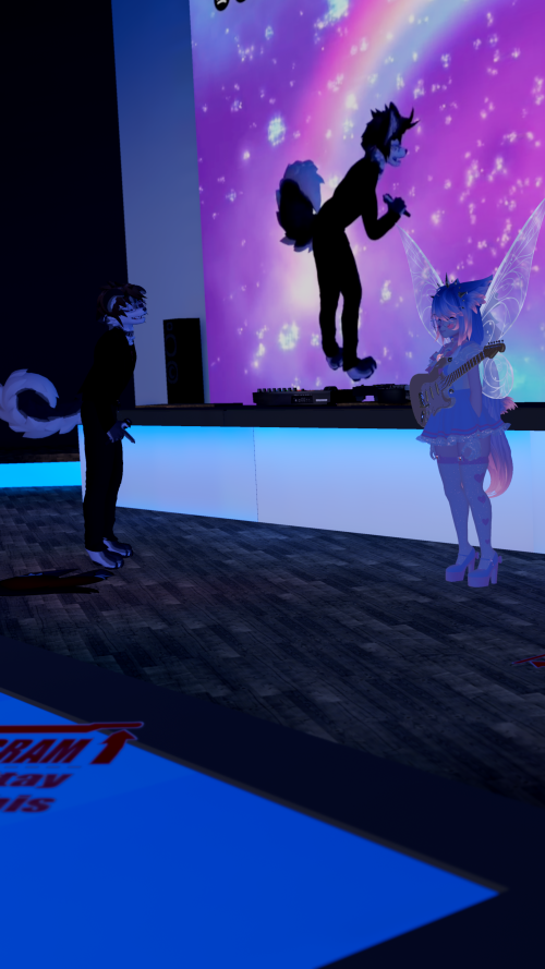 VRChat_2024-12-31_00-19-46.502_2160x3840.png
