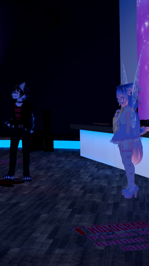VRChat_2024-12-31_00-20-01.400_2160x3840.png