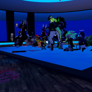 VRChat_2024-12-31_00-20-33.642_3840x2160