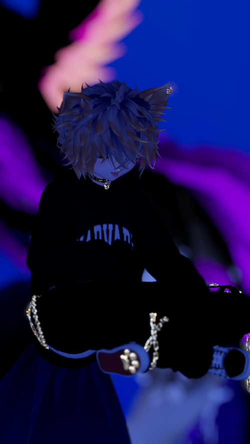 VRChat_2024-12-31_00-39-30.552_2160x3840.png