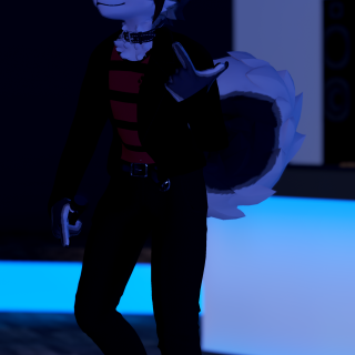 VRChat_2024-12-31_01-03-54.625_2160x3840