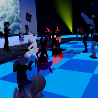VRChat_2024-12-31_01-04-46.869_2160x3840