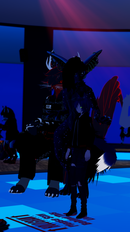 VRChat_2024-12-31_01-05-03.072_2160x3840.png