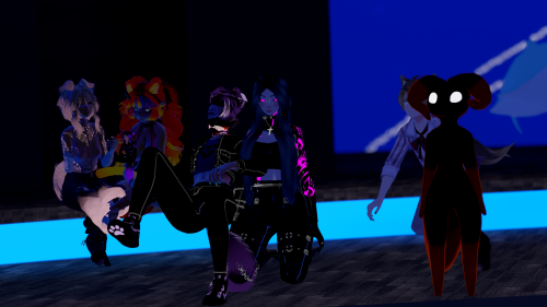 VRChat_2024-12-31_01-05-10.802_3840x2160.png