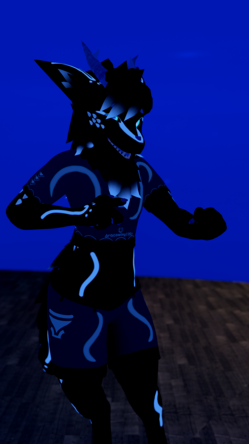 VRChat_2024-12-31_01-06-26.582_2160x3840.png