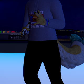 VRChat_2024-12-31_21-04-24.739_2160x3840
