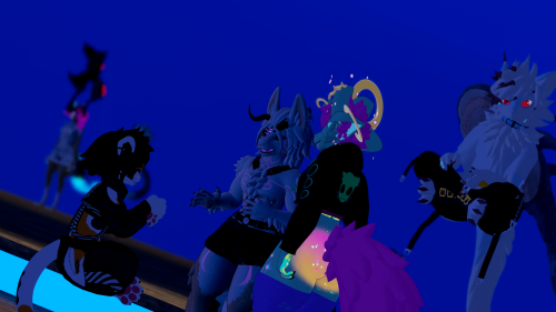 VRChat_2024-12-31_21-35-55.670_3840x2160.png