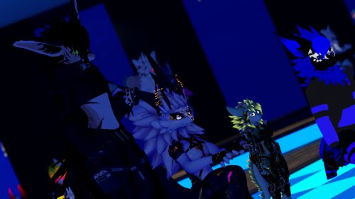 VRChat_2024-12-31_21-36-29.932_3840x2160.png