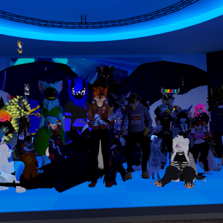 VRChat_2024-12-31_22-03-08.763_3840x2160